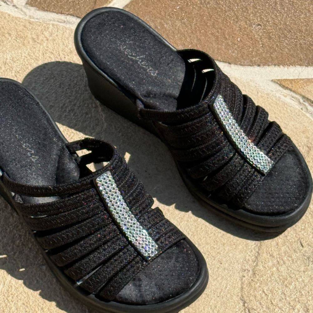 Skechers Elegant Black Wedge Sandals